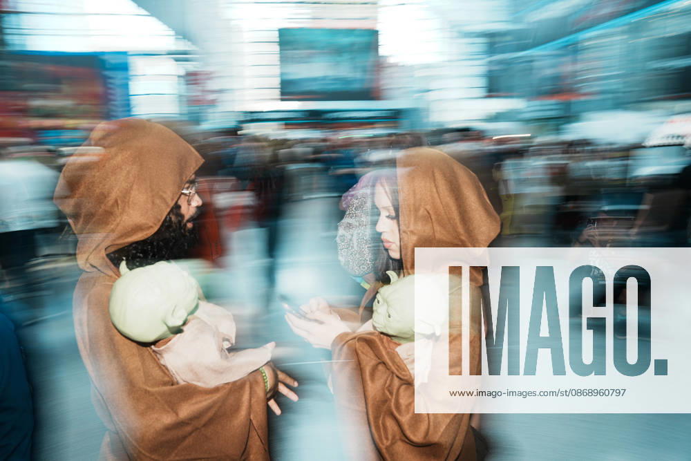 Attendees in Star Wars themed cosplay at the 2026 New York Comic Con at the Javits Center on October 8, 2026 in New York. New York USA - ZUMAb148 20261008_zap_b148_052