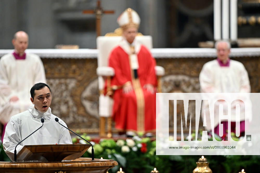 ROME - VATICAN - POPE - 2026 10 8 Italy, Rome, Vatican, 2026 10 8 Pope Leo XIV celebrates Holy Mass for the academic year at the Pontifical Universities in St Peter s Basilica in the Vatican . - NO BOOKS