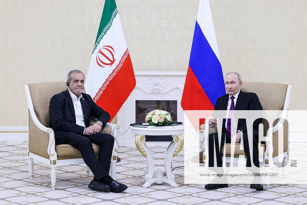 TURKMENISTAN, BALKAN PROVINCE - OCTOBER 8, 2026: Masoud Pezeshkian (L), President of Iran, and his counterpart Vladimir Putin of Russia hold a bilateral meeting in Turkmenbasy Turkmenistan - ZUMAt113 20261008_zaa_t113_731