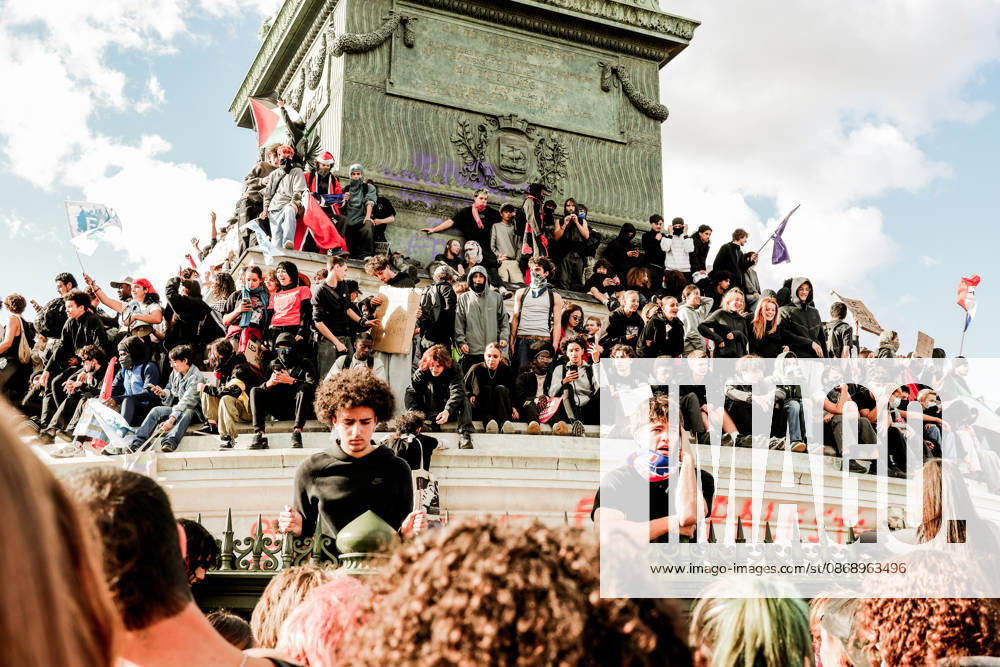On Thursday, October 8, 2026, the Place de la Bastille in Paris was the focal point of a major high school student demonstration, part of a nationwide movement of anger affecting many schools. This Thursday, October 8, 2026, the Place de la Bastille in Paris was the focal point of a major high school student demonstration, part of a national movement of anger affecting many educational institutions 460318 2026 10 08 Paris France