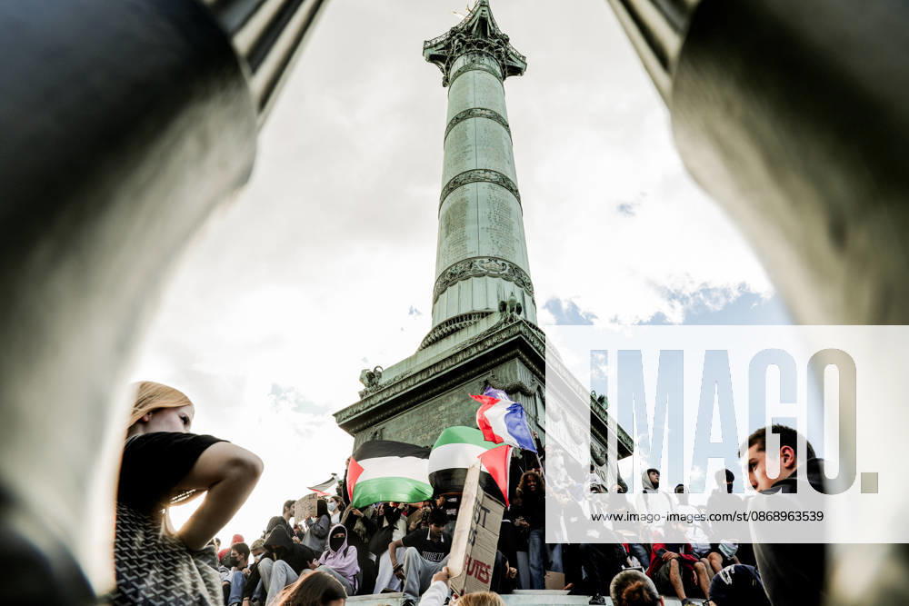 On Thursday, October 8, 2026, the Place de la Bastille in Paris was the focal point of a major high school student demonstration, part of a nationwide movement of anger affecting many schools. This Thursday, October 8, 2026, the Place de la Bastille in Paris was the focal point of a major high school student demonstration, part of a national movement of anger affecting many educational institutions 460318 2026 10 08 Paris France