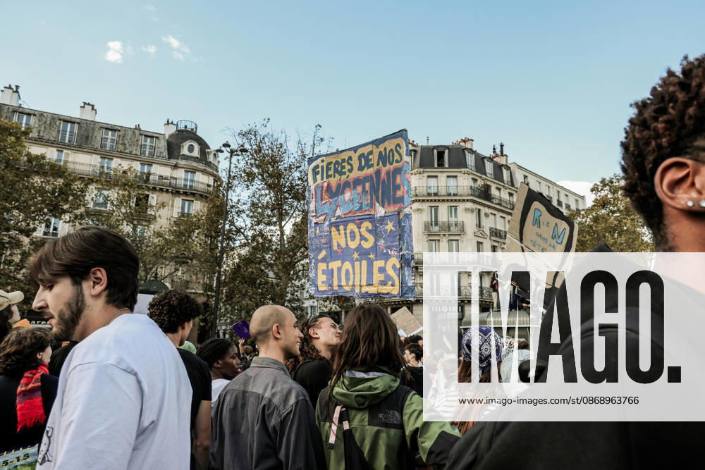 On Thursday, October 8, 2026, the Place de la Bastille in Paris was the focal point of a major high school student demonstration, part of a nationwide movement of anger affecting many schools. This Thursday, October 8, 2026, the Place de la Bastille in Paris was the focal point of a major high school student demonstration, part of a national movement of anger affecting many educational institutions 460318 2026 10 08 Paris France