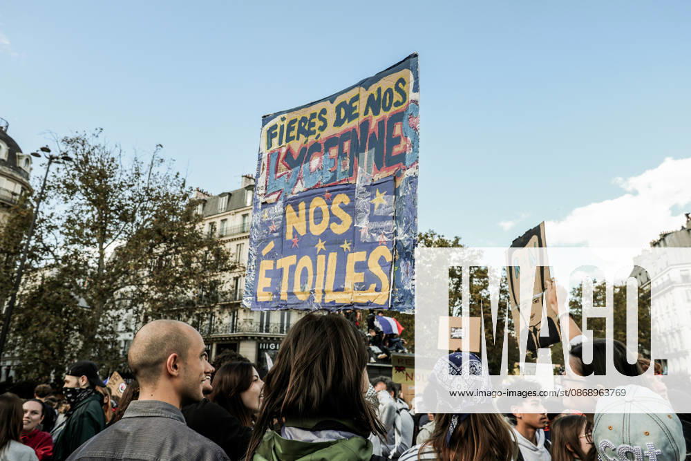 On Thursday, October 8, 2026, the Place de la Bastille in Paris was the focal point of a major high school student demonstration, part of a nationwide movement of anger affecting many schools. This Thursday, October 8, 2026, the Place de la Bastille in Paris was the focal point of a major high school student demonstration, part of a national movement of anger affecting many educational institutions 460318 2026 10 08 Paris France