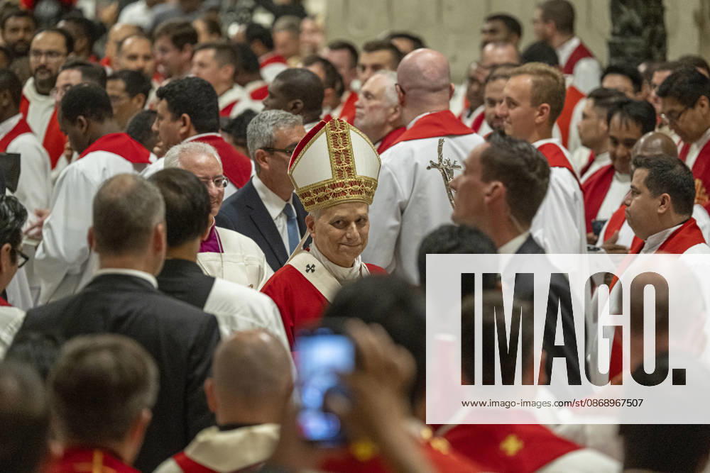 IPA89441169 - Italy, Rome, Vatican, October 8, 2026: Pope Leo XIV presides over Holy Mass for the inauguration of the academic year at the pontifical universities in St. Peter s Basilica in the Vatican. Photo by VATICAN MEDIA Catholic Press Photo