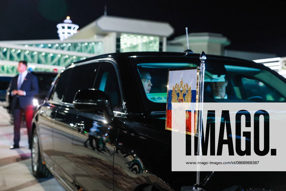 TURKMENISTAN, BALKAN PROVINCE - OCTOBER 8, 2026: A motorcade of Russia s President Vladimir Putin is seen before of a meeting of the CIS (Commonwealth of Independent States) Council of Heads of State in Turkmenbasy Turkmenistan - ZUMAt113 20261008_zaa_t113_778