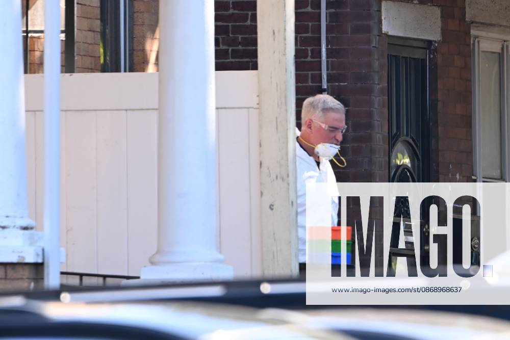 FBI agents seize several pieces of evidence from the home of Eugene Horsch on West Chew Avenue in Philadelphia, Pennsylvania, United States, on October 8, 2026. Several evidence boxes and bags including items were removed from the home. Authorities are investigating the property after linking it to at least seven missing women. Eugene Horsch is the son of the late Raymond R.C. Horsch. Philadelphia USA - ZUMAs197 20261008_aaa_s197_089