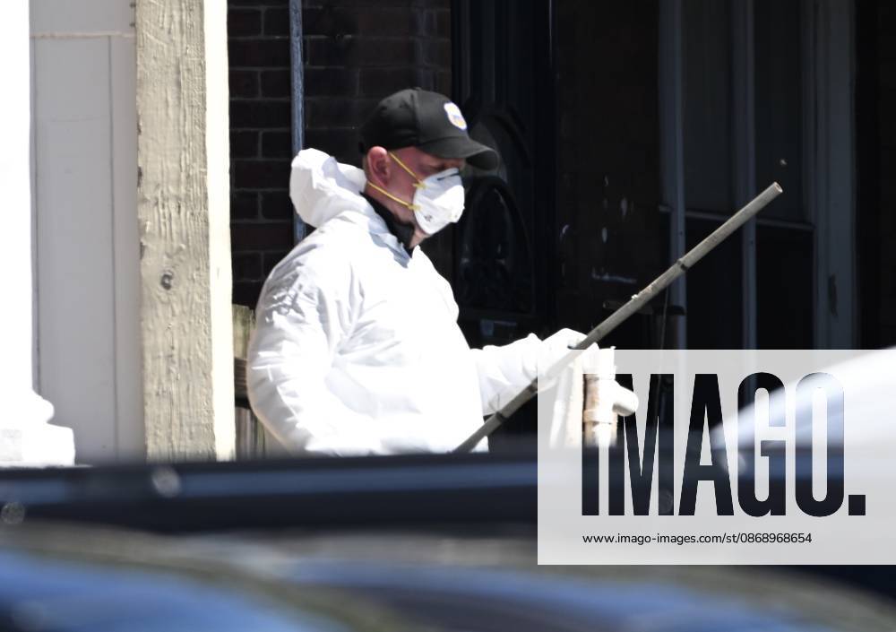 FBI agents seize several pieces of evidence from the home of Eugene Horsch on West Chew Avenue in Philadelphia, Pennsylvania, United States, on October 8, 2026. Several evidence boxes and bags including items were removed from the home. Authorities are investigating the property after linking it to at least seven missing women. Eugene Horsch is the son of the late Raymond R.C. Horsch. Philadelphia USA - ZUMAs197 20261008_aaa_s197_091