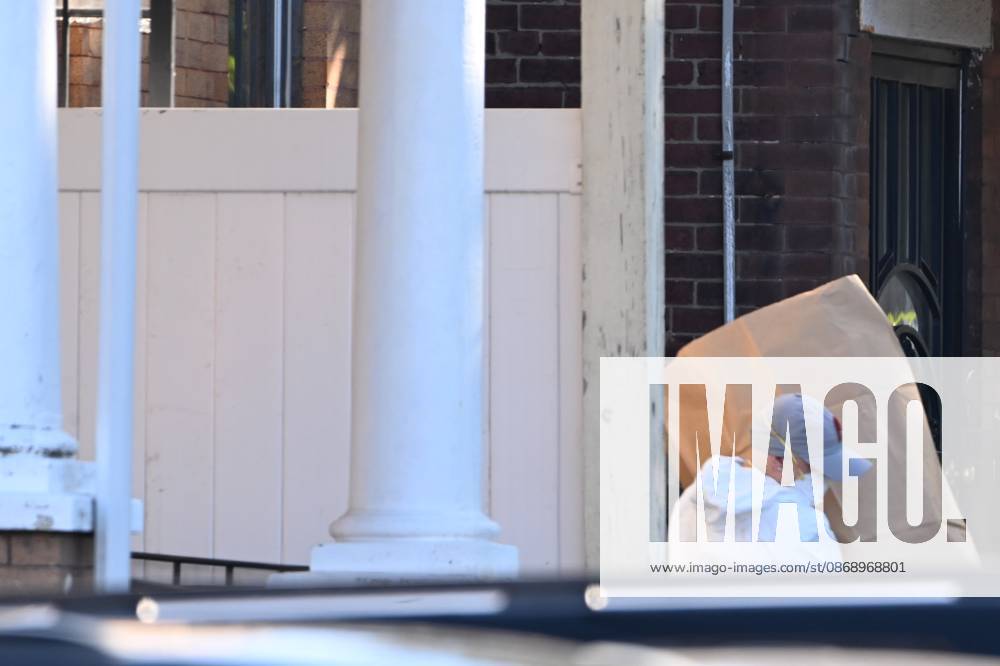 FBI agents seize several pieces of evidence from the home of Eugene Horsch on West Chew Avenue in Philadelphia, Pennsylvania, United States, on October 8, 2026. Several evidence boxes and bags including items were removed from the home. Authorities are investigating the property after linking it to at least seven missing women. Eugene Horsch is the son of the late Raymond R.C. Horsch. Philadelphia USA - ZUMAs197 20261008_aaa_s197_093