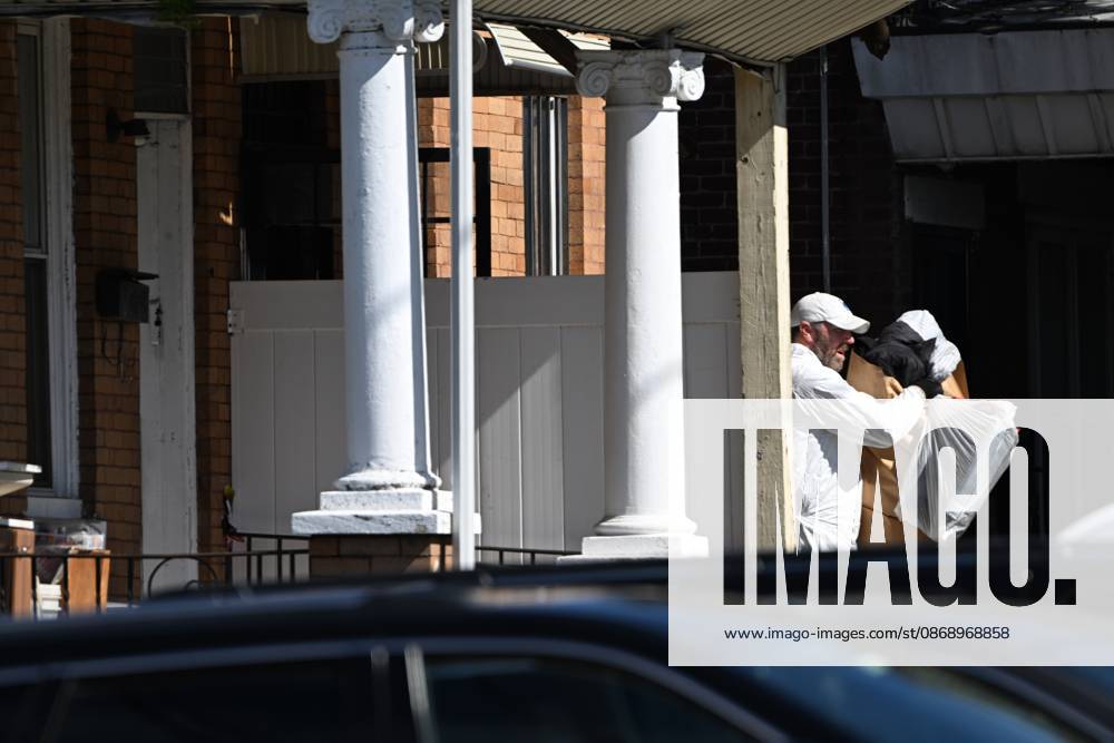 FBI agents seize several pieces of evidence from the home of Eugene Horsch on West Chew Avenue in Philadelphia, Pennsylvania, United States, on October 8, 2026. Several evidence boxes and bags including items were removed from the home. Authorities are investigating the property after linking it to at least seven missing women. Eugene Horsch is the son of the late Raymond R.C. Horsch. Philadelphia USA - ZUMAs197 20261008_aaa_s197_104