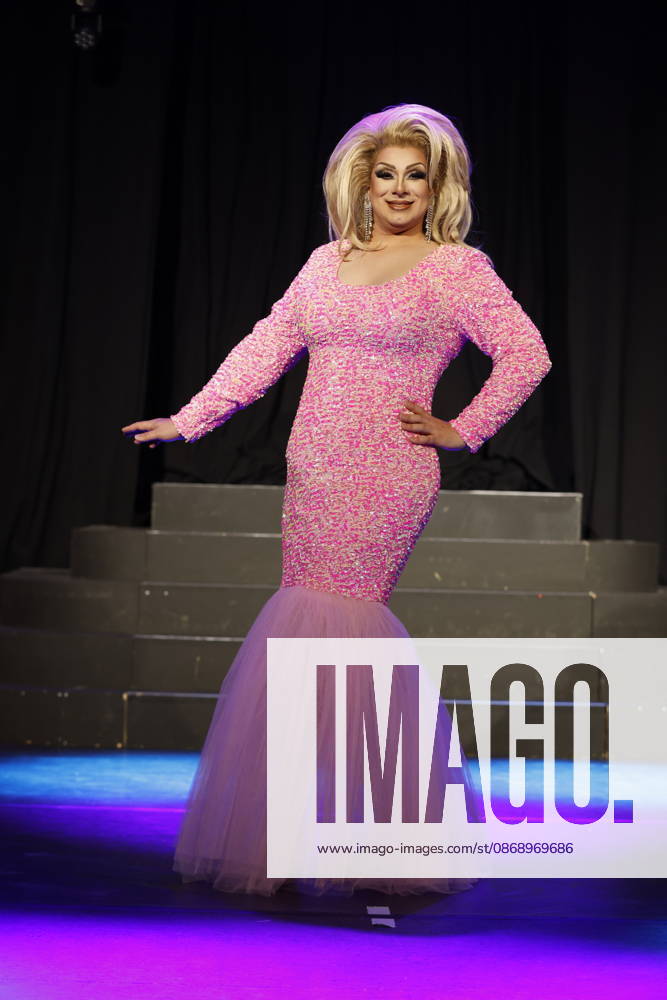 Revue Palast Ruhr press conference for the new show Iconics —a mix of cross-dressing, drag, live singing, acrobatics, and dance—Roxy