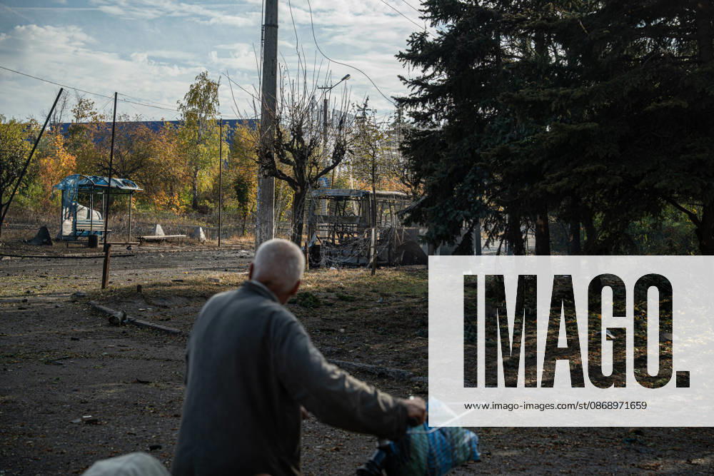 Russian Strike Hits Kramatorsk Buses A resident walks through a blast-damaged area near the site of a Russian strike in Kramatorsk, Donetsk region, Ukraine, on October 8, 2026. Ukrainian authorities said a Russian guided bomb struck two scheduled passenger buses in Kramatorsk at about 10:00. At least 30 people were killed and at least 18 wounded, while Ukraine s State Emergency Service later reported 33 deaths; public transport in Kramatorsk and nearby Sloviansk was suspended after the attack. Kramatorsk Donetsk Ukraine