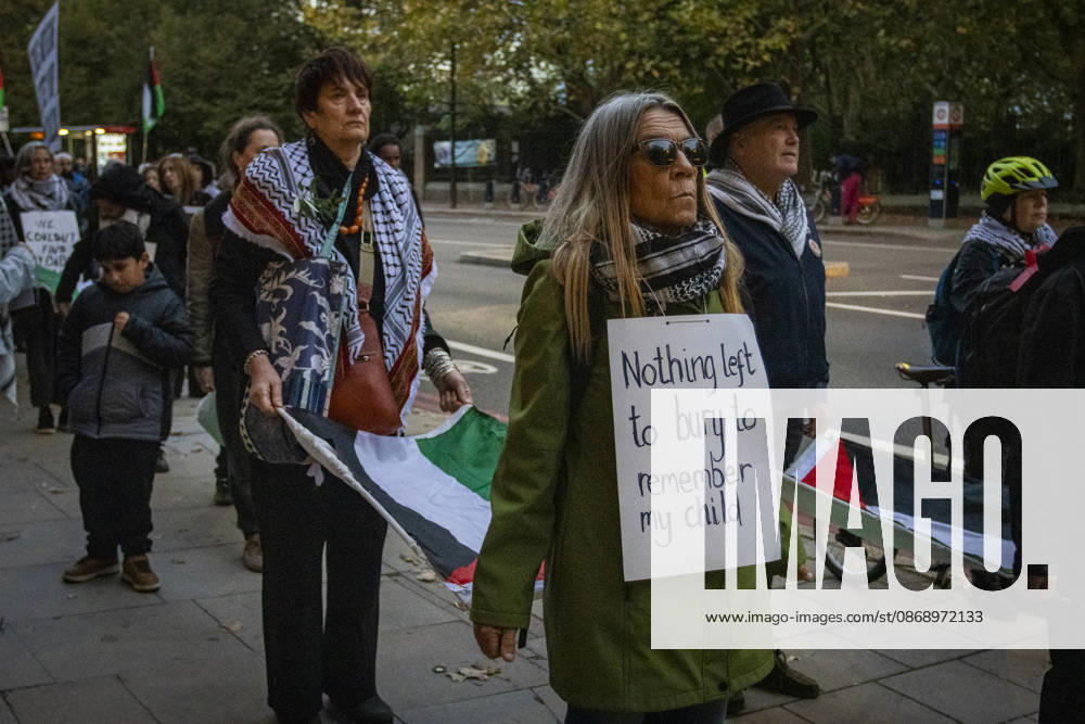 Pro-Palestine Silent Funeral Procession Central London, October 8, 2026 A pro-Palestine silent funeral procession took place in Central London, with demonstrators walking in silence to remember Palestinians killed in the conflict in Gaza. Participants carried Palestinian flags and placards, while some held a coffin and others carried effigies wrapped in burial shrouds, symbolising those killed in the conflict., Credit:Zak Irfan Avalon