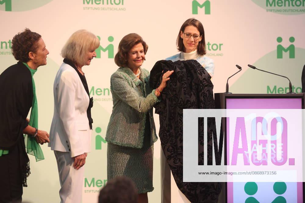 Sybille Perez, Monika Brandt, Countess Bettina Bernadotte, and Queen Silvia of Sweden at the Mentor Future Prize award ceremony during the Mentor Foundation’s anniversary celebration on Mainau Island, Mainau