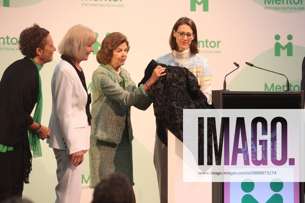 Sybille Perez, Monika Brandt, Countess Bettina Bernadotte, and Queen Silvia of Sweden at the Mentor Future Prize award ceremony during the Mentor Foundation’s anniversary celebration on Mainau Island, Mainau