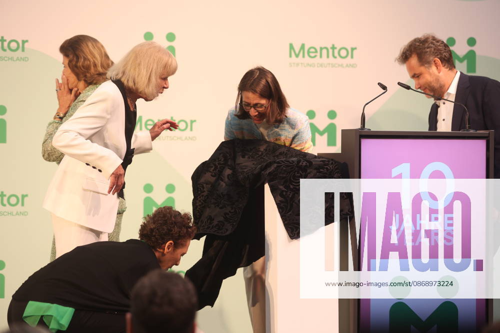 Sybille Perez, Monika Brandt, Countess Bettina Bernadotte, Queen Silvia of Sweden, and Moritz Ritter at the Mentor Future Prize award ceremony during the Mentor Foundation’s anniversary celebration on Mainau Island, Mainau