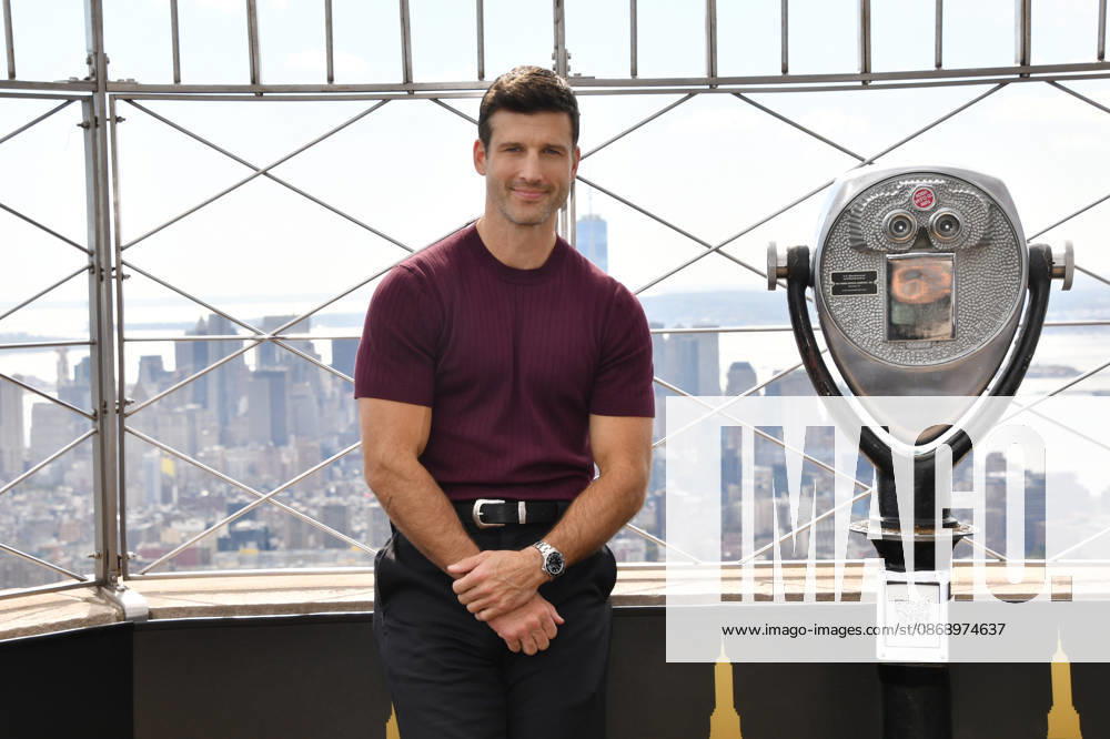 NEW YORK, NY- OCTOBER 8: Parker Young at the Empire State Building to Celebrate the Premiere of CBS New Series, Eternally Yours on October 8, 2026 in New York City. Credit: AdMedia New York City USA - ZUMAa123 20261008_zaa_a123_095