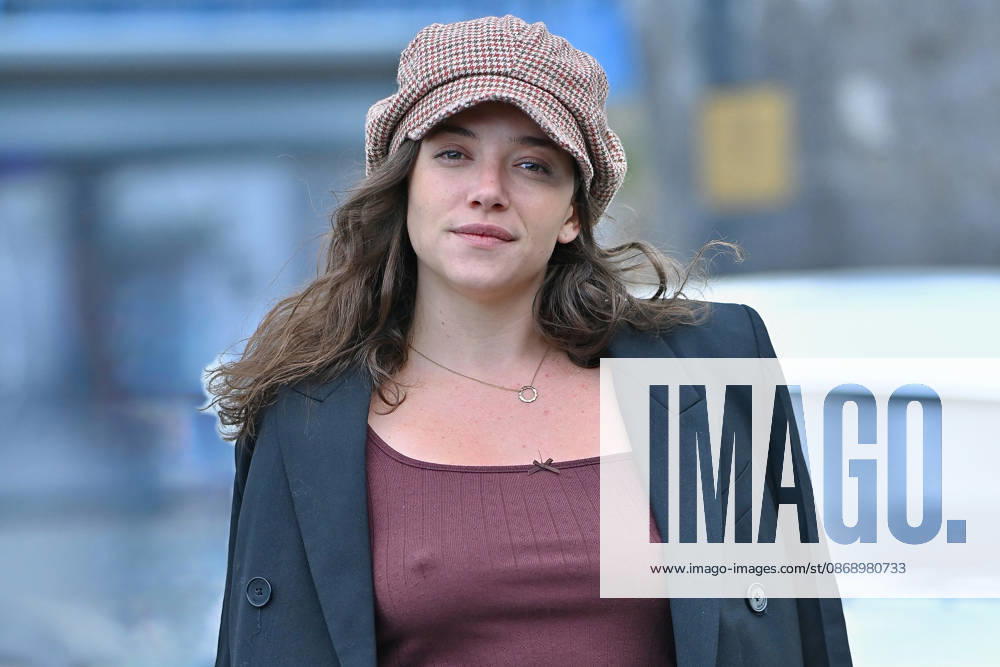 37th Dinard British Irish Film Festival Day 2 FC Jury members Zoe Adjani, attend the inauguration of the beach hut bearing Amira Casar name during Day Two of the 37th Dinard British Irish Film Festival on October 8, 2026 in Dinard, France Photo by Franck Castel ABACAPRESS.COM Dinard