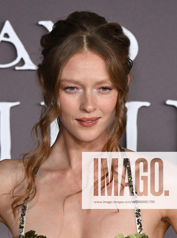 ˜Sense and Sensibility Los Angeles Premiere Larsen Thompson arriving at the Sense and Sensibility Los Angeles premiere held at the United Theatre in Los Angeles, Ca. on October 7, 2026. Los Angeles United Theatre California USA
