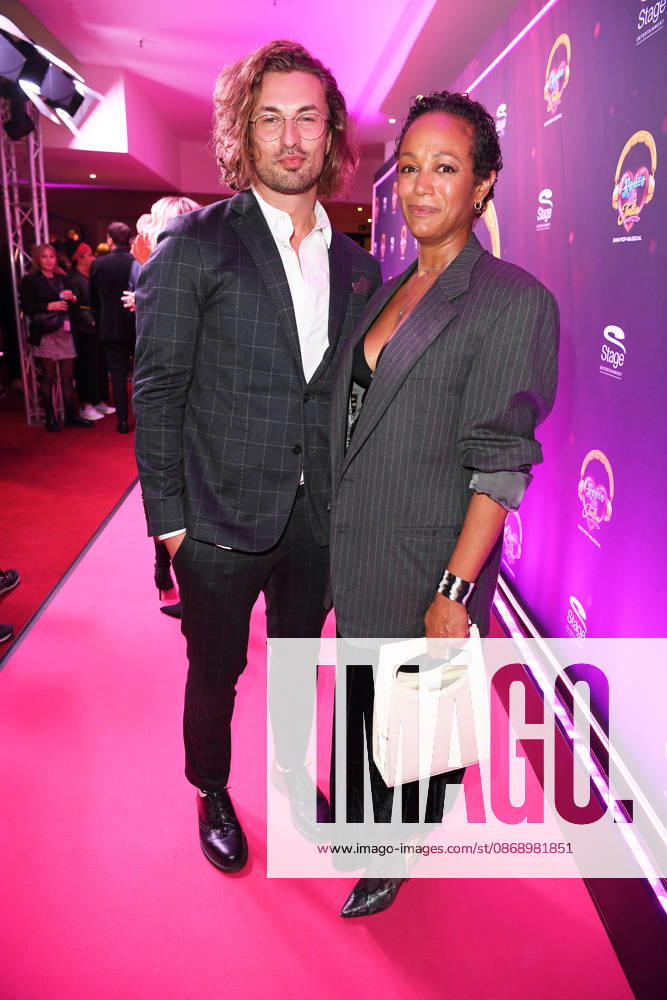 Nicolas Puschmann and Milka Loff Fernandes at the premiere of the musical *JULIA* at the Stage Palladium Theater in Stuttgart on October 8, 2026