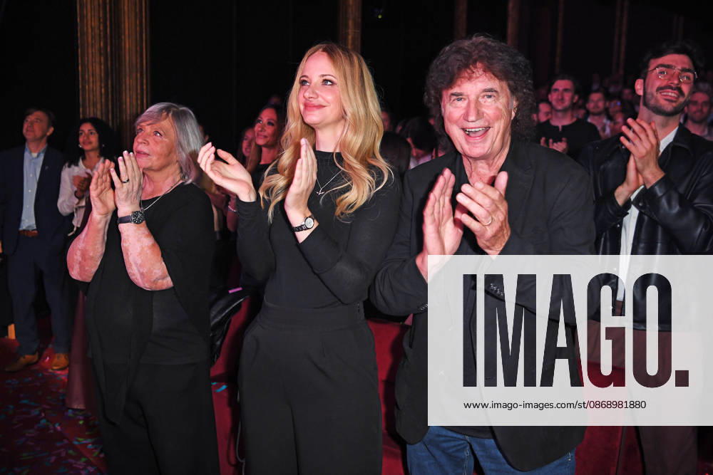 Olaf Malolepski, Olaf the Pinball Player, with his wife Sonja Malolepski and daughter Pia Malo at the JULIA MUSICAL PREMIERE at the Stage Palladium Theater in Stuttgart on October 8, 2026