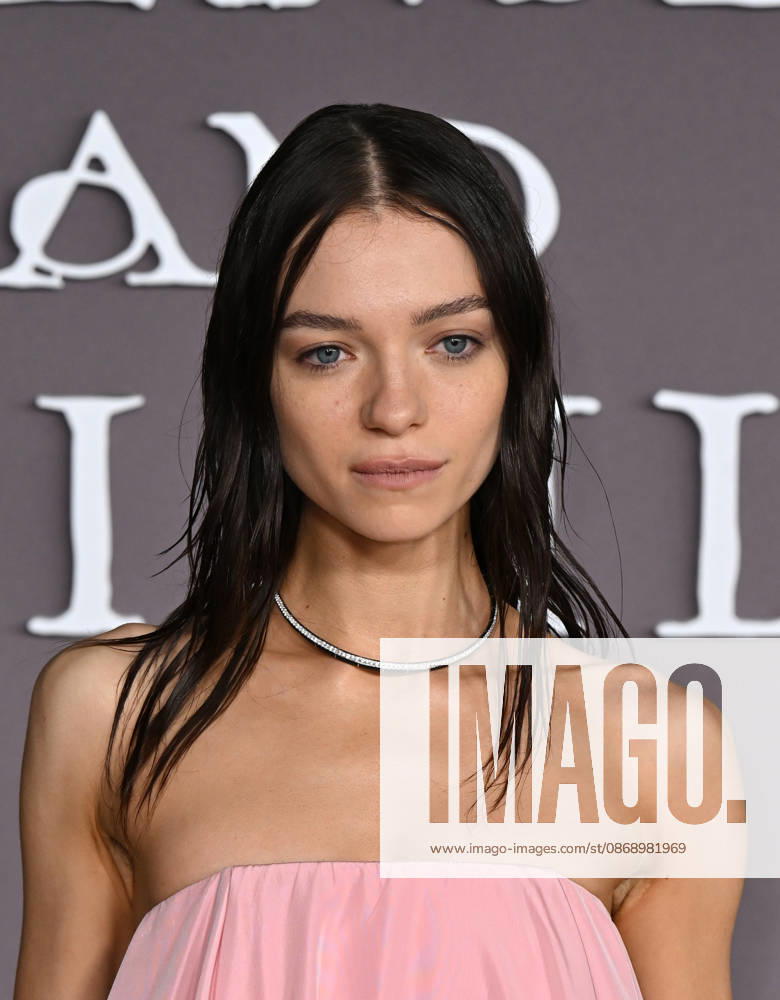 ˜Sense and Sensibility Los Angeles Premiere Esme Creed-Miles arriving at the Sense and Sensibility Los Angeles premiere held at the United Theatre in Los Angeles, Ca. on October 7, 2026. Los Angeles United Theatre California USA