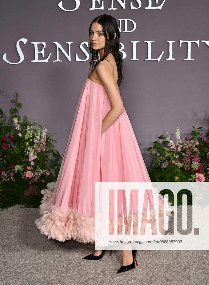 ˜Sense and Sensibility Los Angeles Premiere Esme Creed-Miles arriving at the Sense and Sensibility Los Angeles premiere held at the United Theatre in Los Angeles, Ca. on October 7, 2026. Los Angeles United Theatre California USA