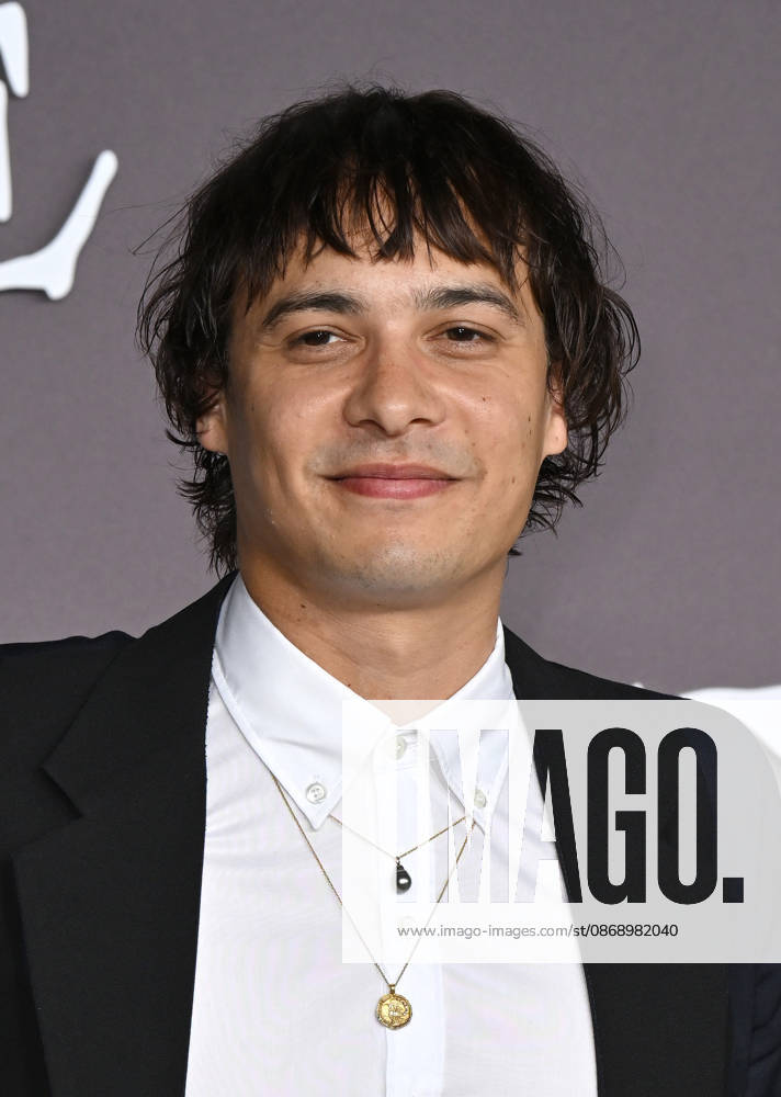 ˜Sense and Sensibility Los Angeles Premiere Frank Dillane arriving at the Sense and Sensibility Los Angeles premiere held at the United Theatre in Los Angeles, Ca. on October 7, 2026. Los Angeles United Theatre California USA