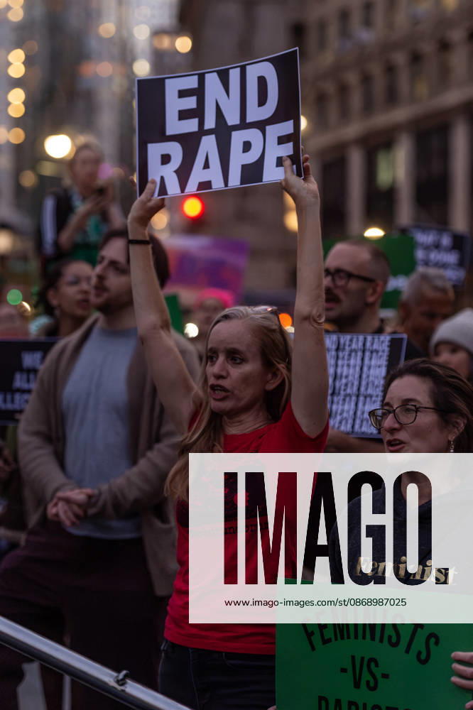 Hundreds of sexual assualt survivors and aliies came together in solidarity with Jane Doe in the wake of the Cornell 7 case. Speakers from womens rights groups Women s March, Me Too, Feminist Generation and Feminist took the stage to speak on the culture of sexual violence in the US. New York USA - ZUMAh214 20261008_znp_h214_007