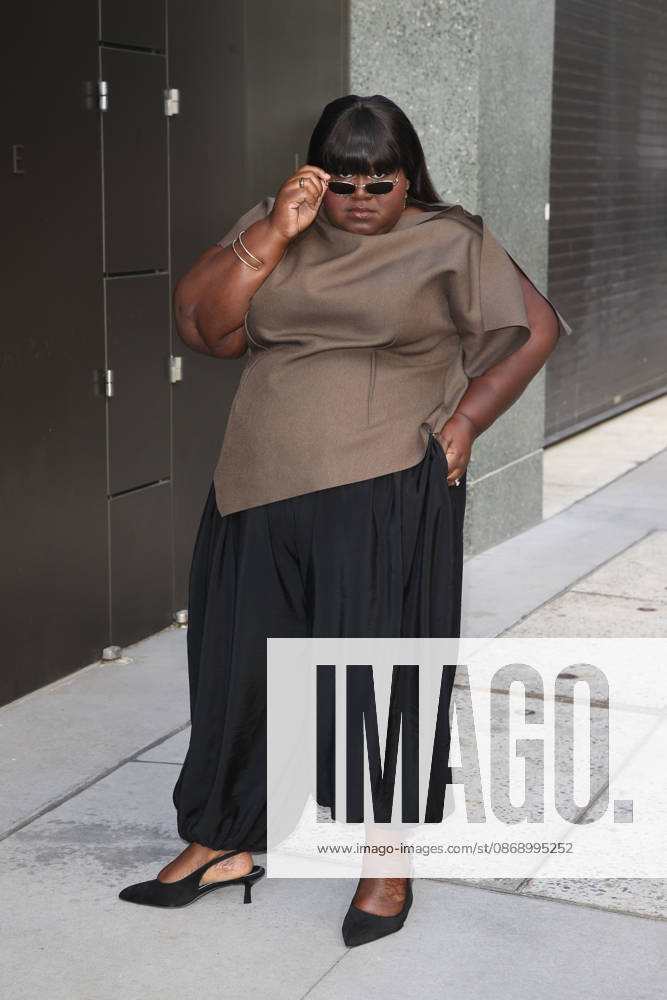 GABOUREY SIDIBE arrives at ABC Studios New York USA - ZUMAh16_ 20261008_zaf_h16_034