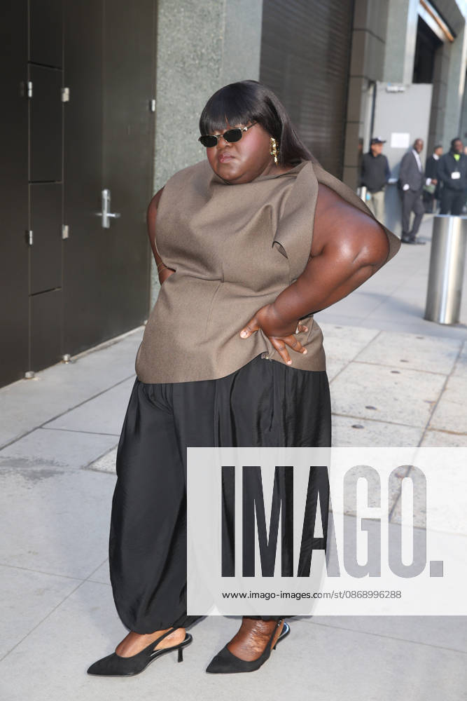 GABOUREY SIDIBE arrives at ABC Studios New York USA - ZUMAh16_ 20261008_zaf_h16_043