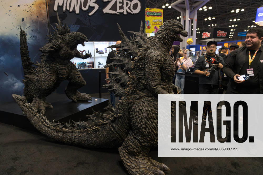 New York Comic Con 2026, People in costumes and makeup pose during New York Comic Con 2026 at the Javits Center in New York City, United States, on Thursday, October 8, 2026. NEW YORK NEW YORK UNITED OF AMERICA
