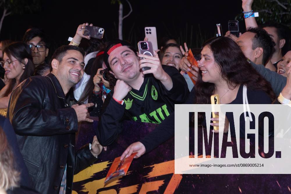 TO-45411 & x2013; Mexico City. October 8, 2026. Noah Centineo during the "Street Fighter" movie fan event at Plaza Universidad in Mexico City. Clasos.com.mx - ZUMAcs4_ 20261008_faa_cs4_175