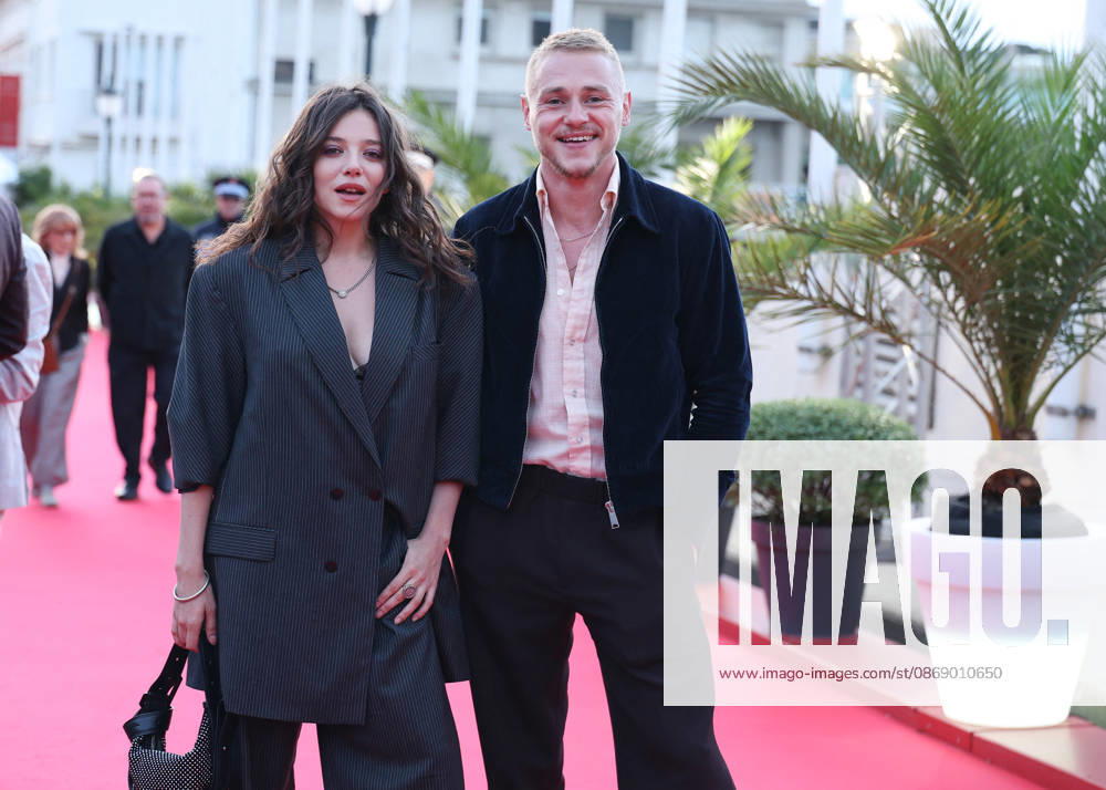 Zoe Adjani, Ben Hardy Arriving at the opening night of the 37th edition of the British and Irish Film Festival in Dinard on October 9, 2026 Denis Guignebourg Bestimage Celebrities at the opening night of the 37th edition of the British and Irish Film Festival in Dinard on October 9, 2026, Dinard, France