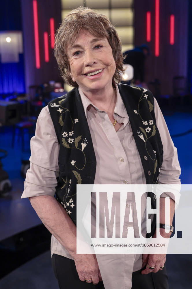 Elfie Donnelly during the taping of the WDR talk show Kölner Treff at WDR Studio BS 3 in Cologne, October 8, 2026 Foto:xR.xSchmiegeltx xFuturexImagex koelner_treff0810_6009