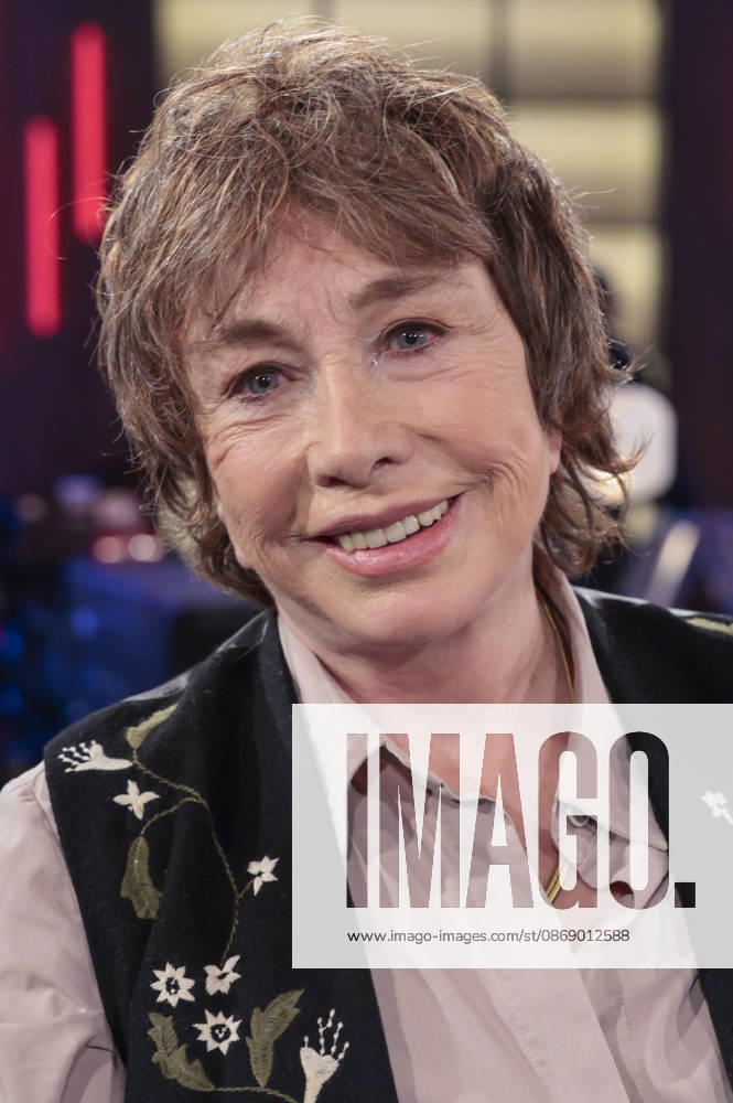 Elfie Donnelly during the taping of the WDR talk show Kölner Treff at WDR Studio BS 3 in Cologne, October 8, 2026 Foto:xR.xSchmiegeltx xFuturexImagex koelner_treff0810_6012