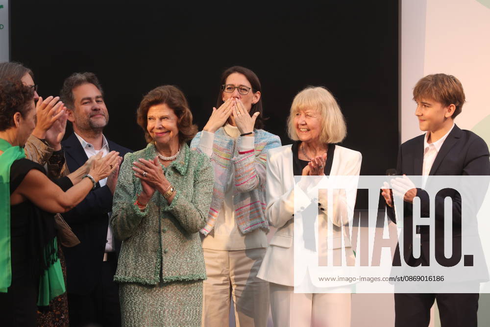 Queen Silvia of Sweden, Countess Bettina Bernadotte, and Monika Brandt at the Mentor Future Prize award ceremony during the Mentor Foundation’s anniversary celebration on the island of Mainau, Mainau