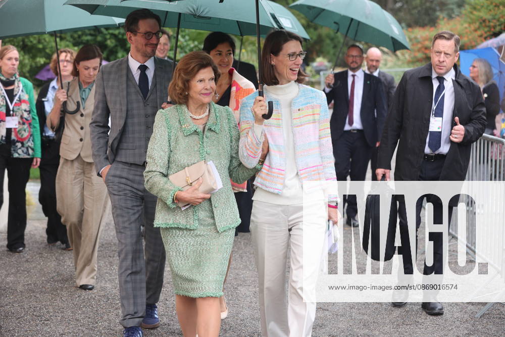 Queen Silvia of Sweden and Countess Bettina Bernadotte at the Mentor Foundation’s anniversary celebration on Mainau Island, Mainau