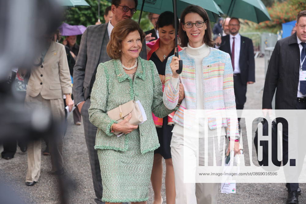 Queen Silvia of Sweden and Countess Bettina Bernadotte at the Mentor Foundation’s anniversary celebration on Mainau Island, Mainau