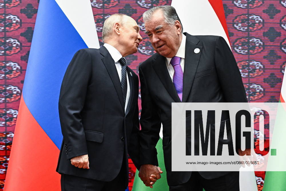 TURKMENISTAN, BALKAN PROVINCE - OCTOBER 9, 2026: Vladimir Putin (L), President of Russia, and his counterpart Emomali Rahmon of Tajikistan during a photo op for participants ahead of a meeting of the CIS Council of Heads of State in Turkmenbasy Turkmenistan - ZUMAt113 20261009_zaa_t113_006
