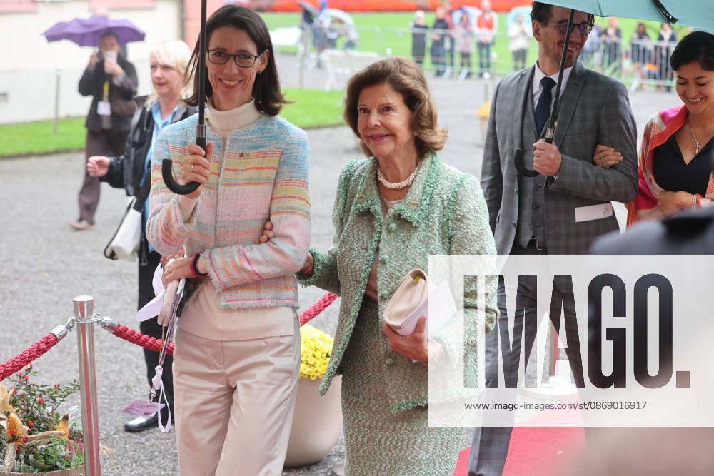 Queen Silvia of Sweden and Countess Bettina Bernadotte at the Mentor Foundation’s anniversary celebration on Mainau Island, Mainau