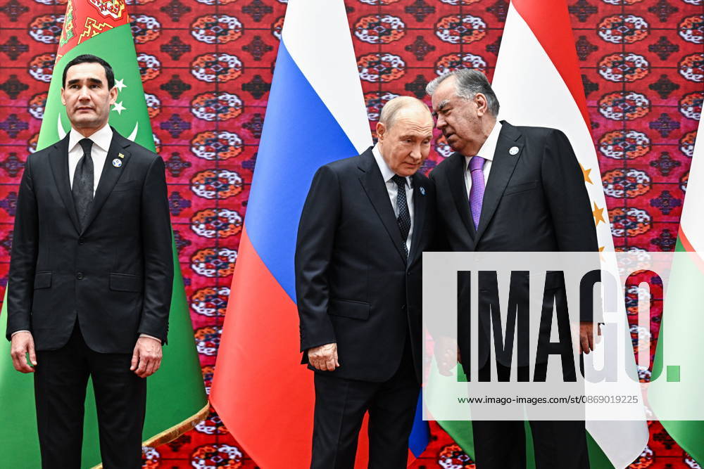 TURKMENISTAN, BALKAN PROVINCE - OCTOBER 9, 2026: Turkmenistan s President Serdar Berdimuhamedow, Russia s President Vladimir Putin, and Tajikistan s President Emomali Rahmon (L-R) during a photo op for participants ahead of a meeting of the CIS Council of Heads of State in Turkmenbasy Turkmenistan - ZUMAt113 20261009_zaa_t113_012