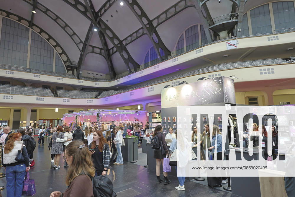 Frankfurt Impressions 10 08 2026 For the 78th Frankfurt Book Fair, the Festhalle—featuring the Community Stage and New Adult—opens its doors to all visitors today, Friday, starting at 11 a.m. Frankfurt am Main, Hesse, Germany