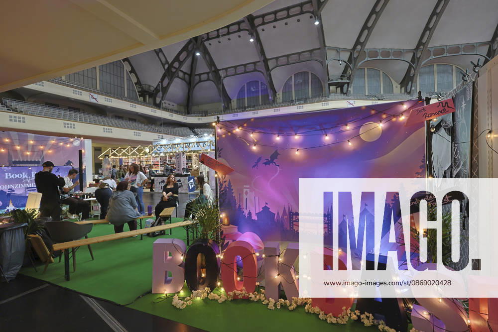Frankfurt Impressions 10 08 2026 For the 78th Frankfurt Book Fair, the Festhalle—featuring the Community Stage and New Adult—opens its doors to all visitors today, Friday, starting at 11 a.m. Frankfurt am Main, Hesse, Germany