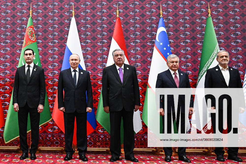 TURKMENISTAN, BALKAN PROVINCE - OCTOBER 9, 2026: Turkmenistan s President Serdar Berdimuhamedow, Russia s President Vladimir Putin, Tajikistan s President Emomali Rahmon, Kazakhstan s President Kassym-Jomart Tokayev, and Irans President Masoud Pezeshkian (L-R) pose during a photo op for participants ahead of a meeting of the CIS Council of Heads of State in Turkmenbasy Turkmenistan - ZUMAt113 20261009_zaa_t113_024
