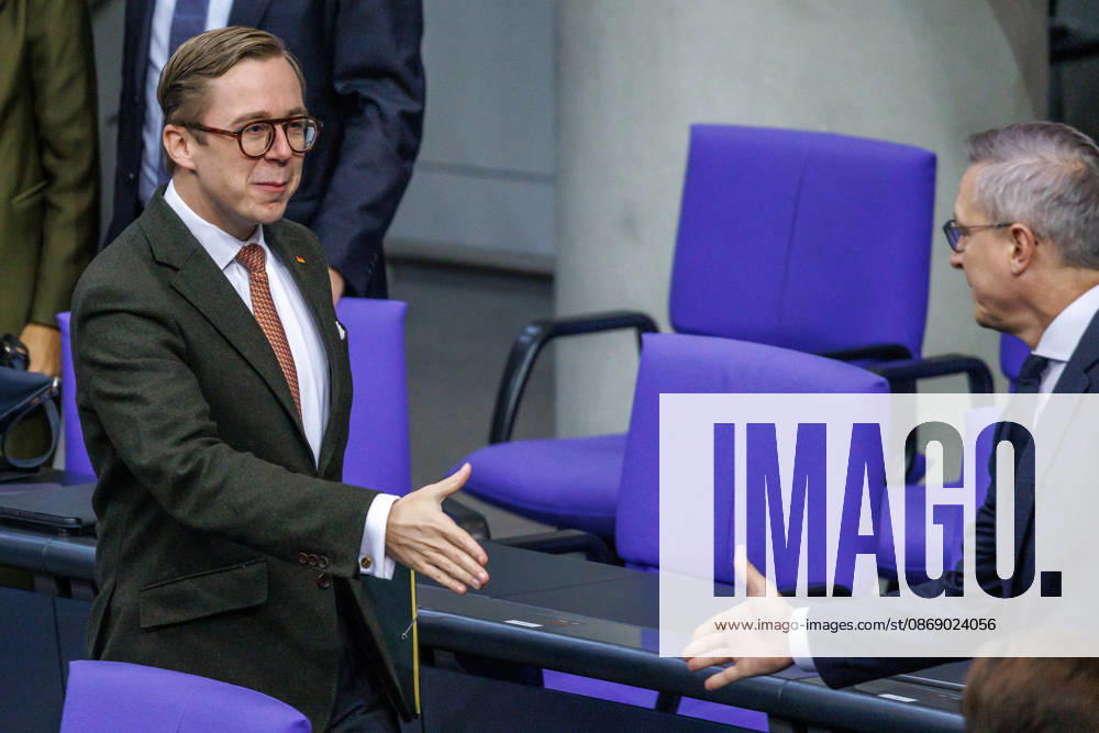 Bundestag: Philipp Amthor (CDU) and Karsten Wildberger (CDU), Federal Minister for Digital Affairs and State Modernization, at the German Bundestag on October 9, 2026, in Berlin, Berlin, Berlin, Germany, Bundestag
