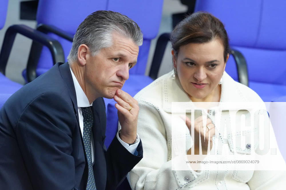 German Bundestag, 100th Plenary Session: CDU parliamentary group leader Thorsten Frei engaged in an in-depth exchange and dialogue with CDU Secretary General Franziska Hoppermann in the back rows of the German Bundestag during the 100th plenary session, Berlin, October 9, 2026, Berlin, Germany