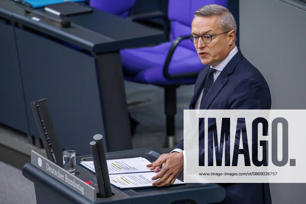 Bundestag: Karsten Wildberger (CDU), Federal Minister for Digital Affairs and State Modernization, at the German Bundestag on October 9, 2026, in Berlin, Berlin, Berlin, Germany, Bundestag