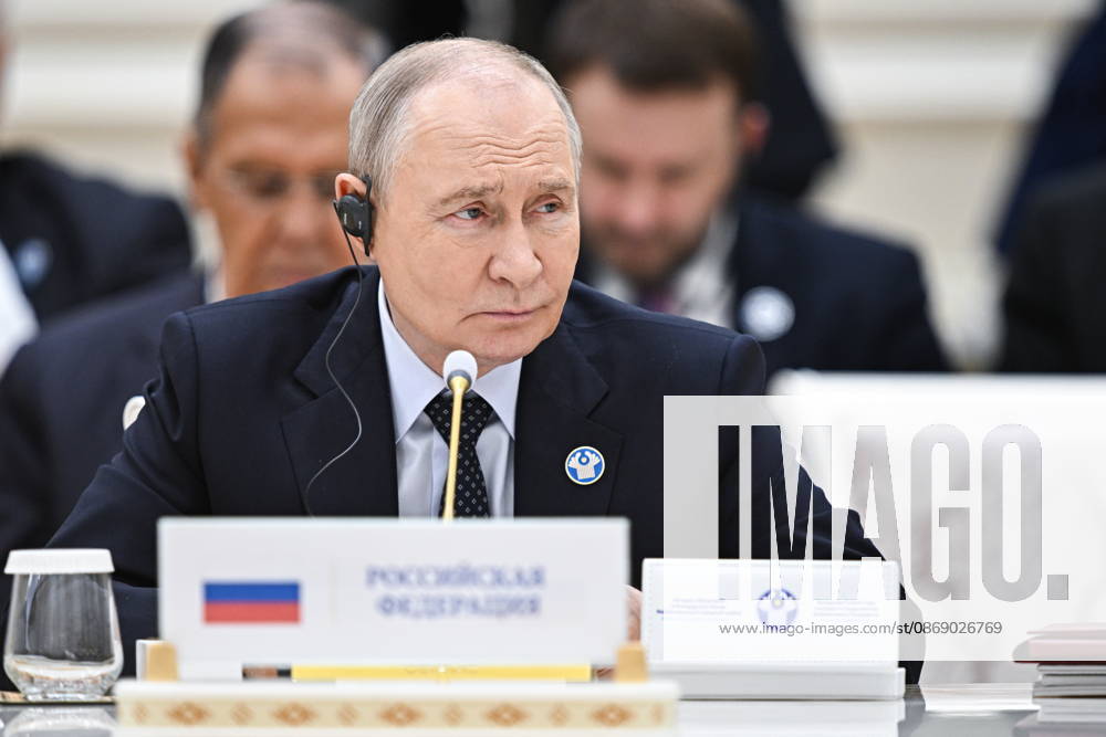 TURKMENISTAN, BALKAN PROVINCE - OCTOBER 9, 2026: Russia s President Vladimir Putin attends a meeting of the CIS Council of Heads of State in Turkmenbashi Turkmenistan - ZUMAt113 20261009_zaa_t113_072