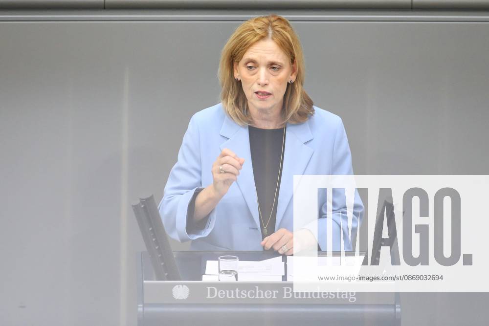 German Bundestag 100th Session of the Bundestag Federal Minister of Education, Family, Senior Citizens, Women, and Youth Karin Prien CDU