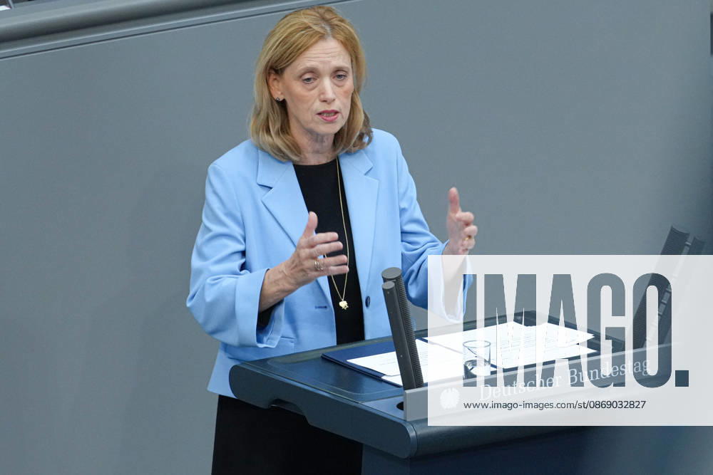 German Bundestag, 100th Plenary Session: Karin Prien, Federal Minister of Education, Family, Senior Citizens, Women, and Youth, delivering her speech on the Equal Opportunities and Quality Development Act at the 100th session of the German Bundestag in Berlin, October 9, 2026, Berlin, Berlin, Germany
